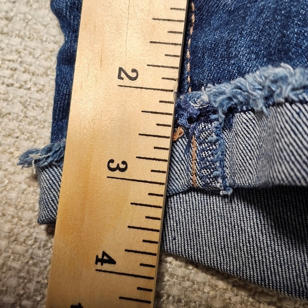 Vanilla Star Denim Shorts Distressed Cuffed Size 13 Whiskered - Picture 6 of 9